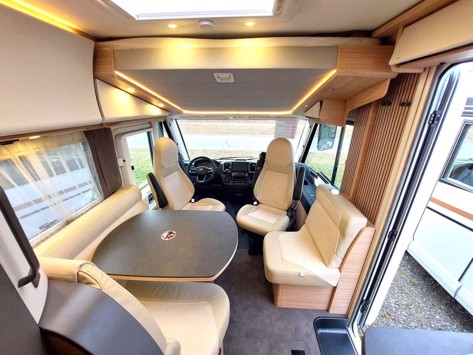 Fahrzeugabbildung Malibu I 430 KB LE comfort FIAT AUTOMATIK TV MARKISE