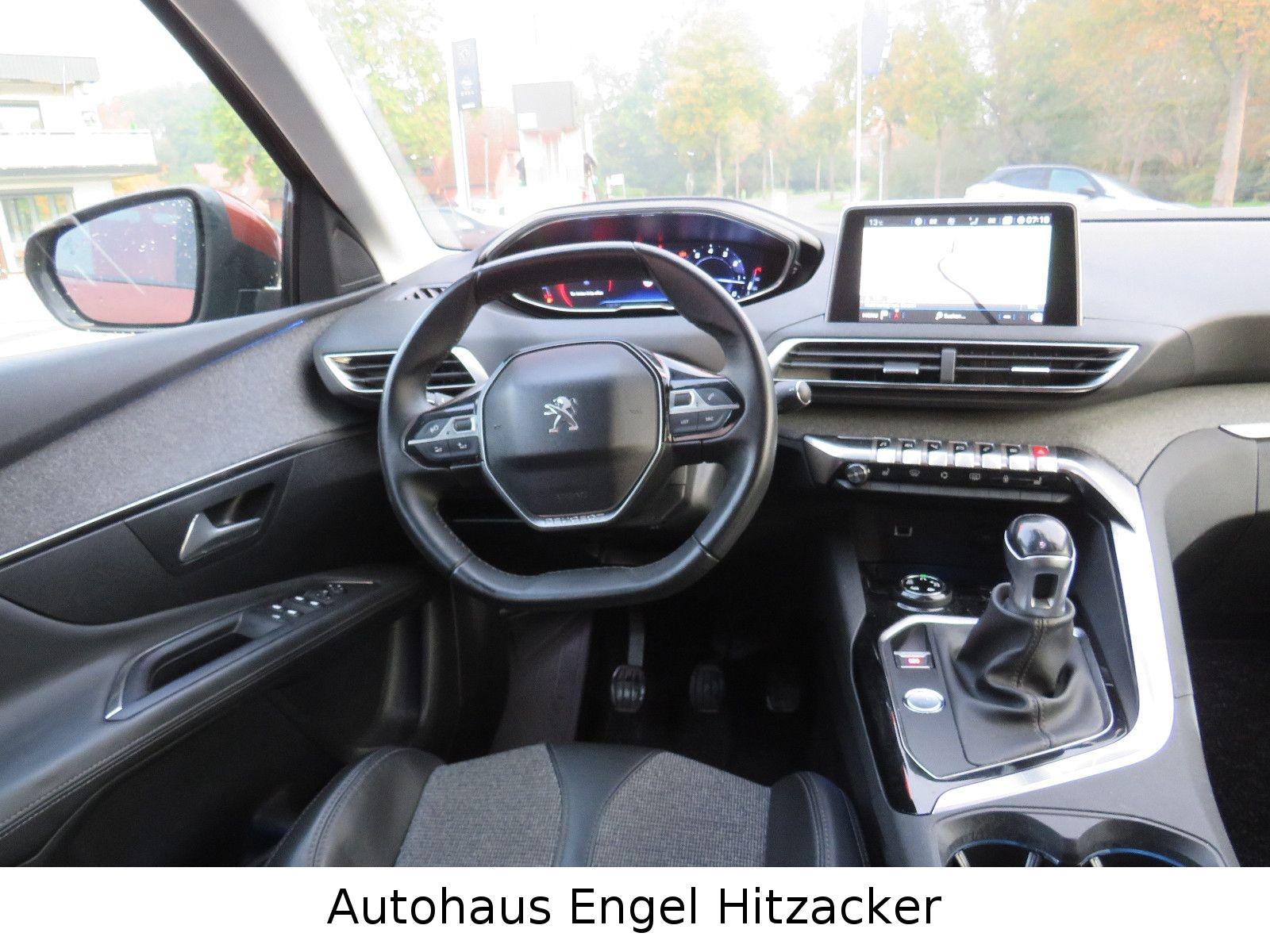 Peugeot 3008 Allure AT-Motor,AHK,LED