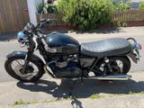 Triumph Bonnville T 100 - TRIUMPH T 100
