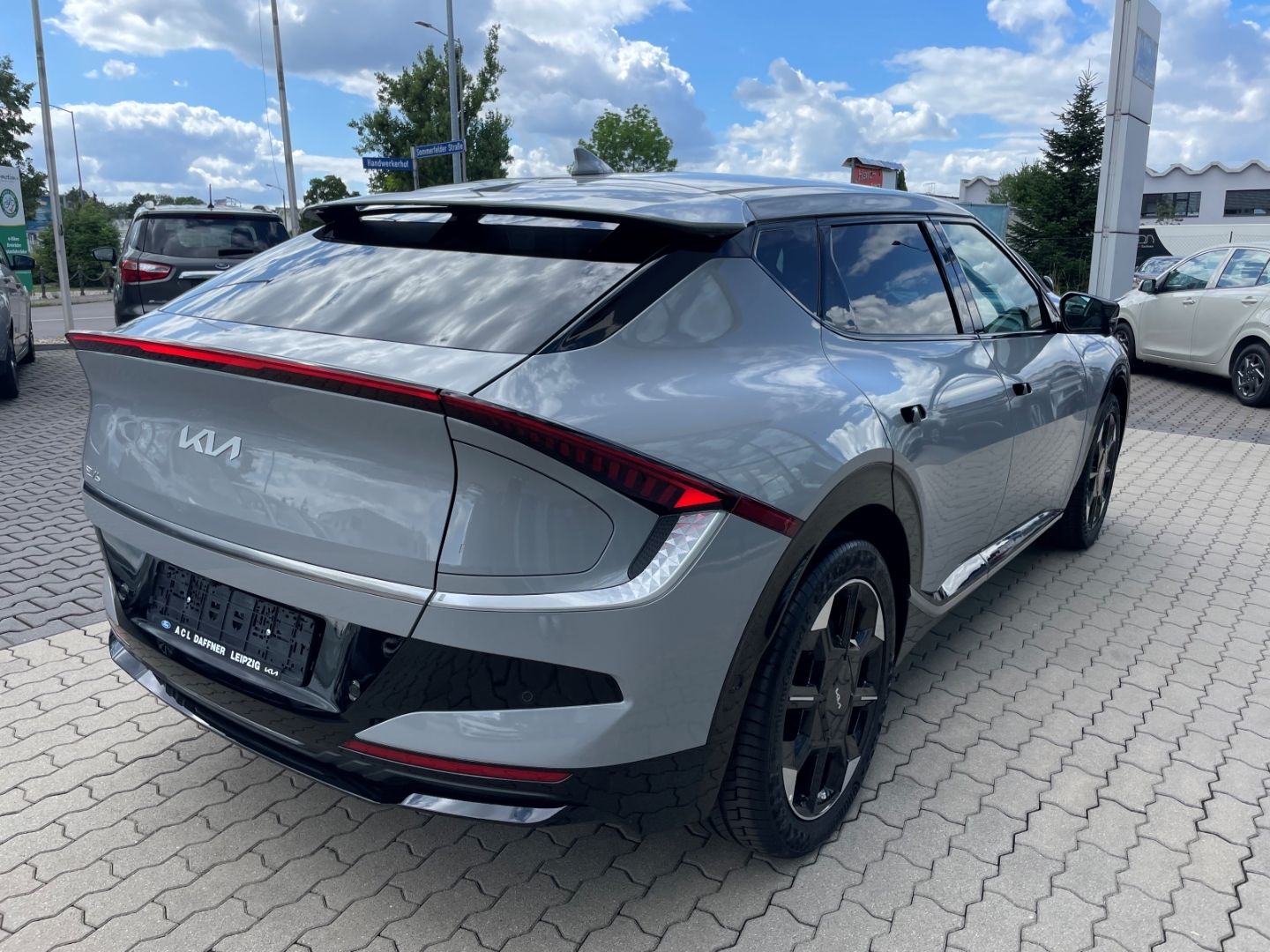 Fahrzeugabbildung Kia EV6 Earth 84 kWh 360° Kamera HeadUp Sitzbelüftun