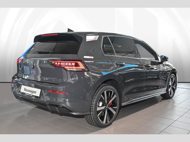 Volkswagen Golf VIII 1.5 eHybrid DSG GTE Black Style HD Mat foto 3
