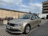 Volkswagen Jetta VI *39.500km* - Volkswagen Jetta aus 2016