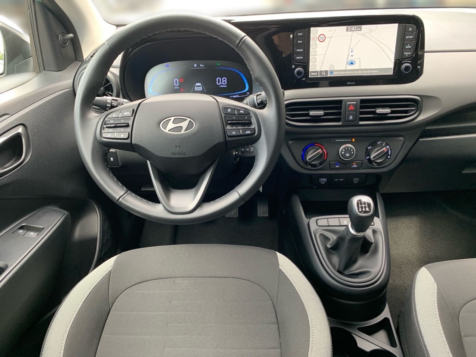 Fahrzeugabbildung Hyundai i10 1.0 Select Navi Kamera