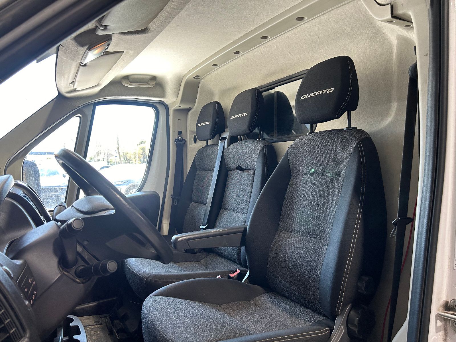 Fahrzeugabbildung Fiat Grossr.-Kasten 35 140 L4H2 RS: 4035 mm/3-SITZ