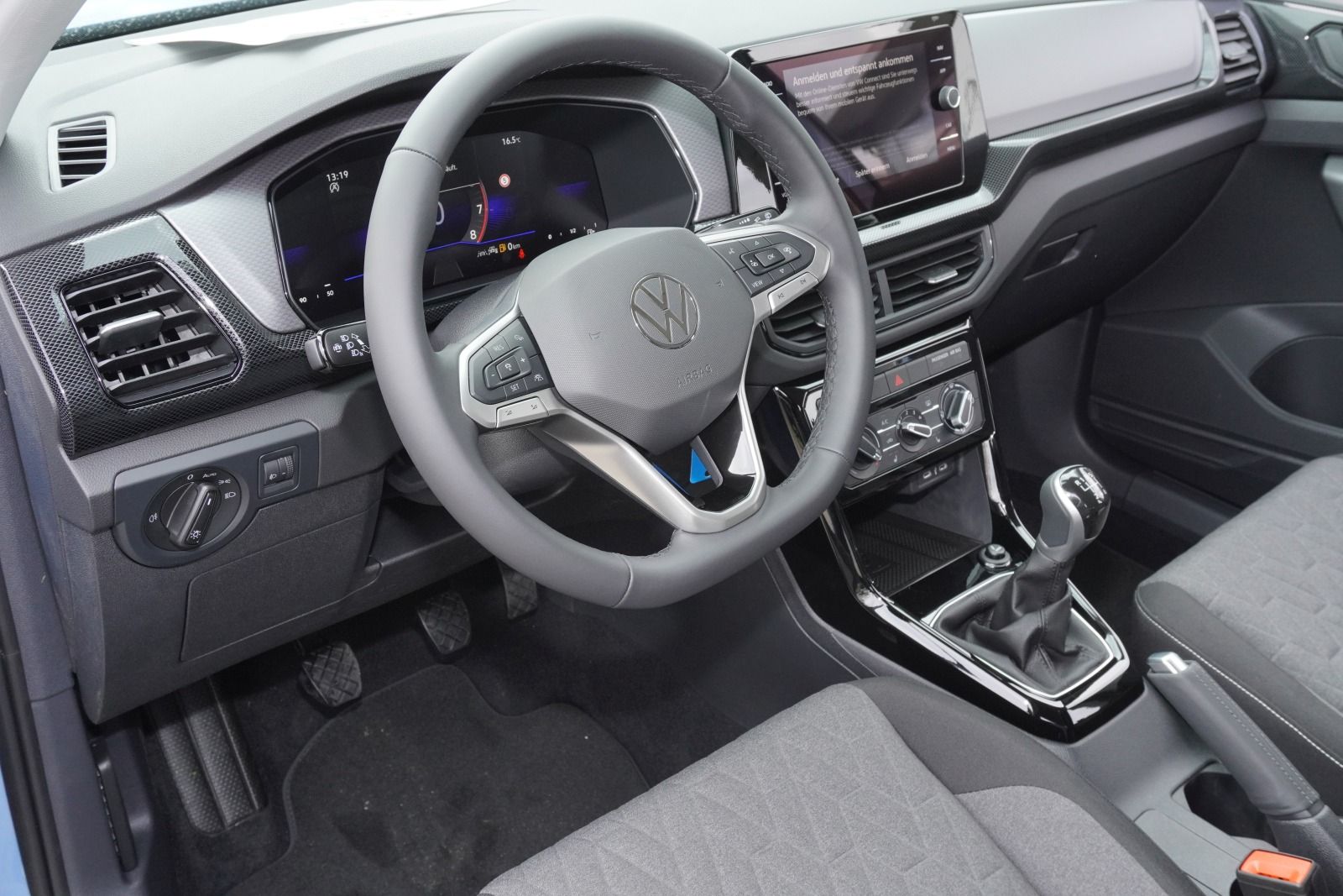 Fahrzeugabbildung Volkswagen T-Cross Life 1.0 l TSI OPF 85 kW (115 PS) 6-Gang