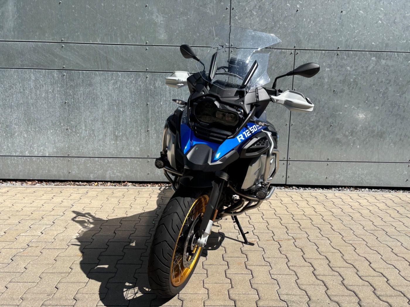 Fahrzeugabbildung BMW R 1250 GS Adventure HP 3 Pakete Tieferlegung BMW