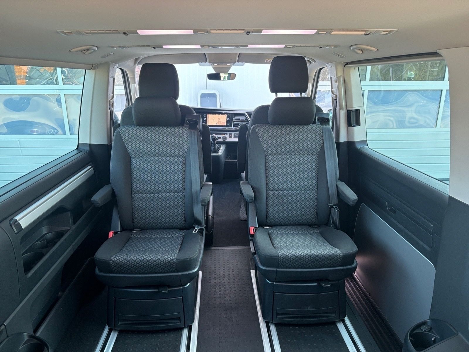 Volkswagen T6.1 Multivan 150 PS Navi Sitzh LED ACC 3xKlima foto 17
