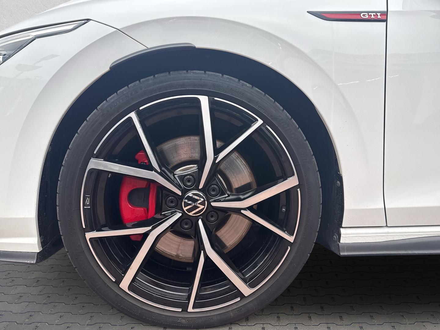 Volkswagen Golf VIII GTI 2,0 TSI DSG 19'' Estoril Kamera Le, миниатюра 7