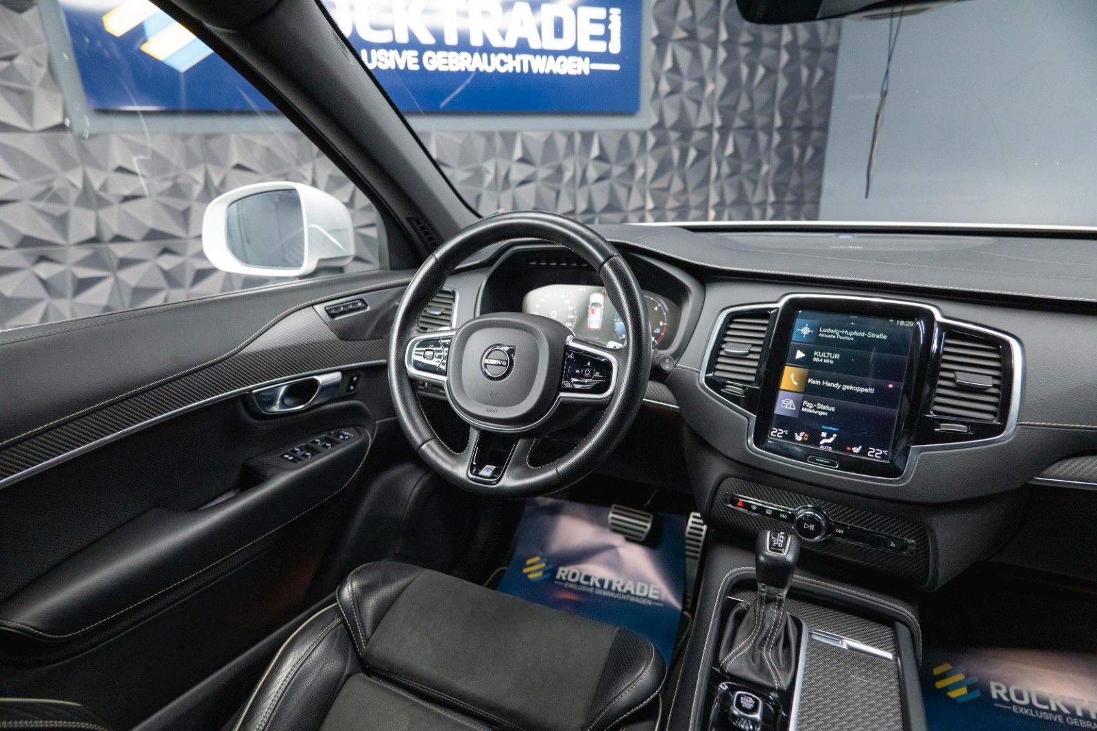 Fahrzeugabbildung Volvo XC90 R Design AWD Night-Paket | ACC | LED | DAB+