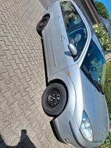 Ford Focus Ghia Tournier mit frischem TÜV - Ford Focus aus 2003: Ghia