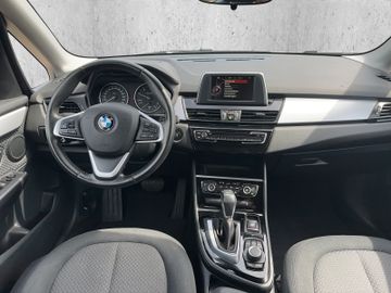 BMW 220 d 2.0 Active Tourer *PDC*Sitzhzg*Tempomat*