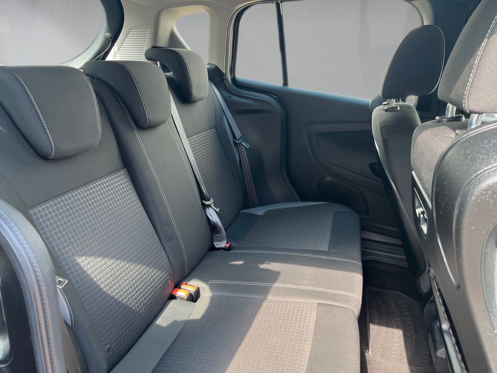Ford B-Max B-MAX Sync Edition – Bild 10