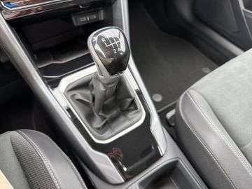 Volkswagen T-Roc 1.0 TSI Style TEMPOMATLEDPDC