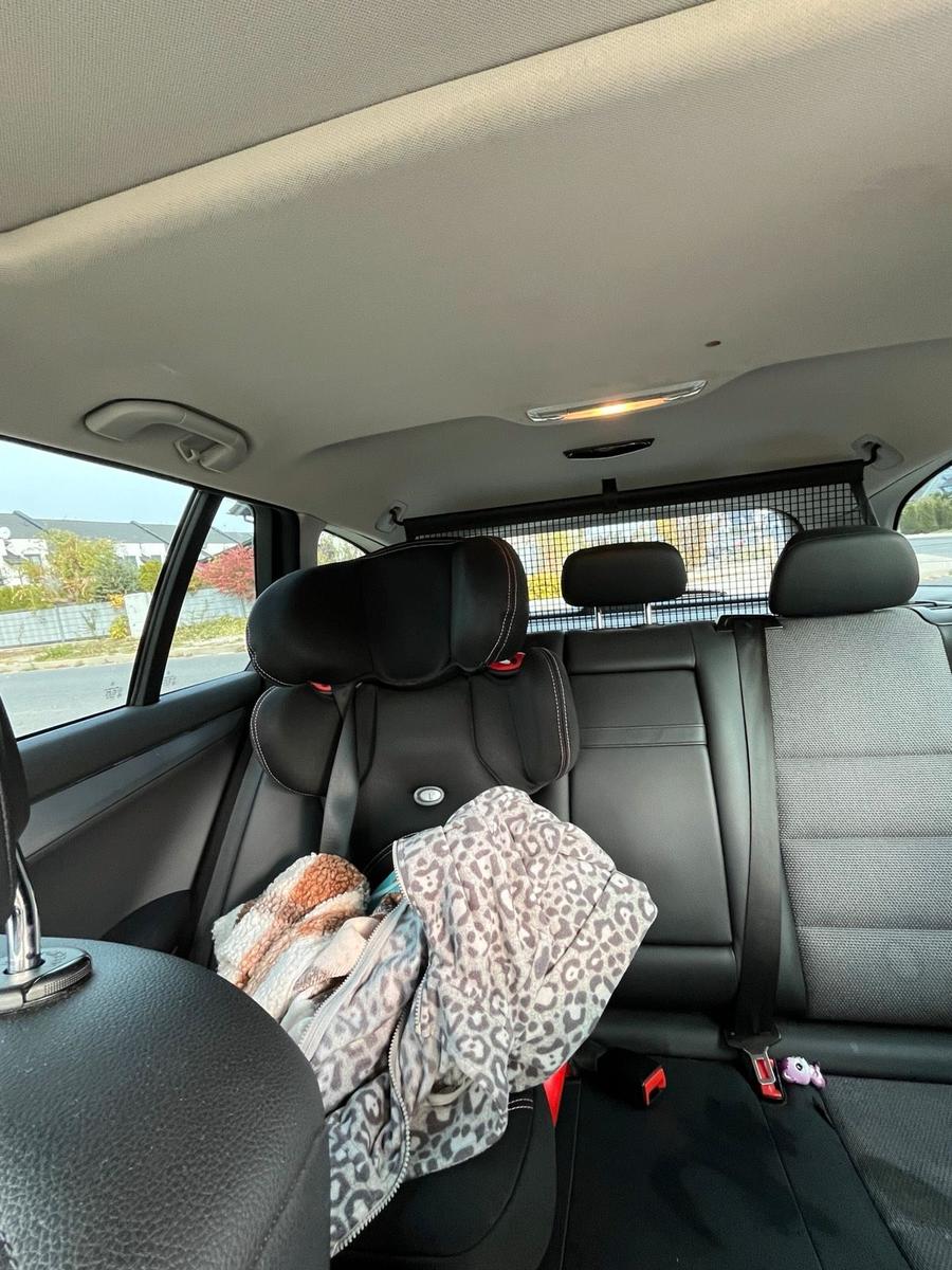 Mercedes-Benz C180 2010 — photo 15