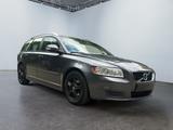 Volvo V50 Kombi D2 Kinetic - gebrauchte Volvo V50 aus dem Jahr 2012