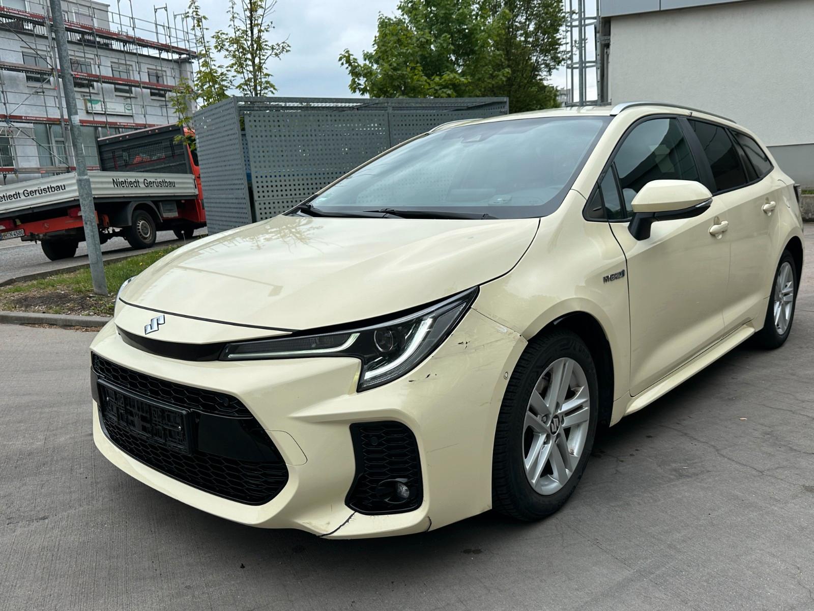 Suzuki Swace TouringSports Hybrid-Kamera-ACC-Folie-TAXI