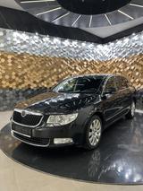 Skoda Superb 3.6 V6 Elegance 4X4 /Xenon/ - gebrauchte Skoda Superb aus dem Jahr 2013