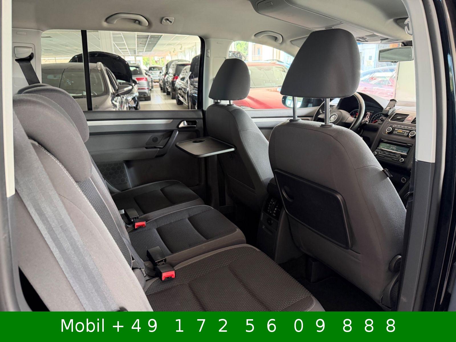 Volkswagen Touran 2011 — photo 31