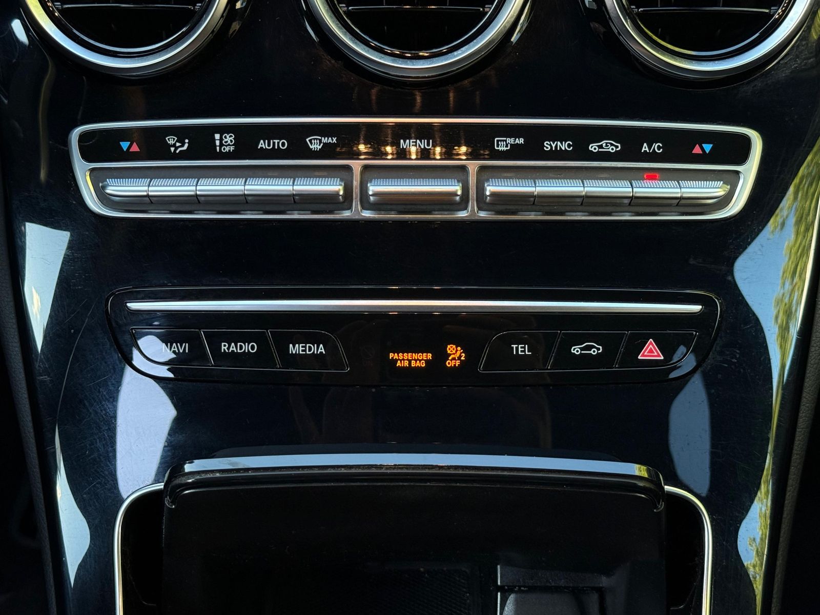 Vehicle illustration Mercedes-Benz C 200 d T 9G AMG Line LED+NAV+SHZ+ALCA+PARK+TEMP