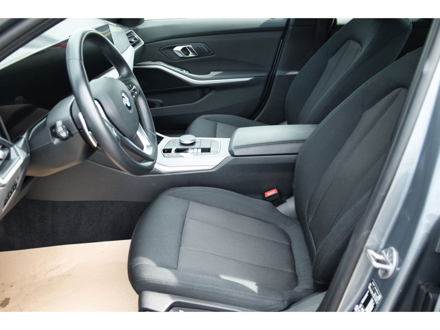 BMW 318 d Touring Navi LED ACC SHz DAB Apple CP foto 14