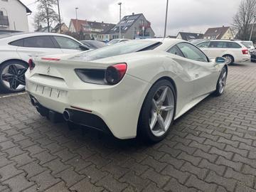 صورة 4 لـ 2017 Ferrari 488 GTB