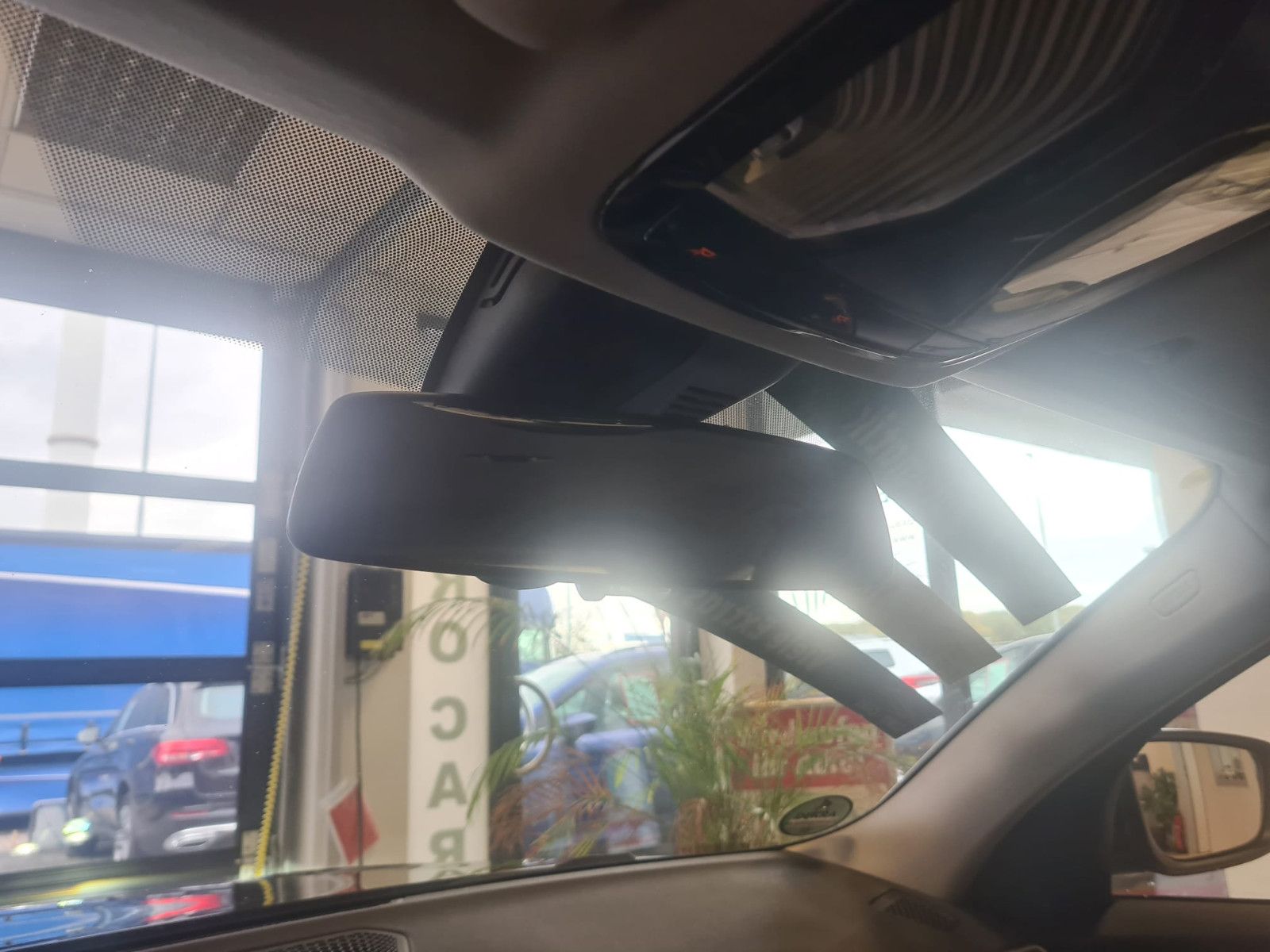 Fahrzeugabbildung BMW 320 Touring 320 d xDrive / LED / NAVI / DIGITAL