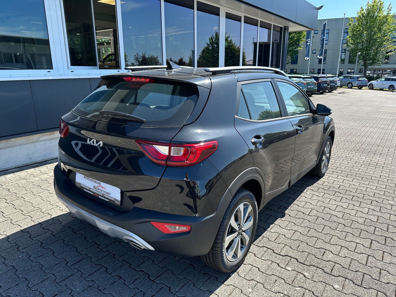 Fahrzeugabbildung Kia Stonic 1,2 ltr. Vision MT Navi Sitzhzg.