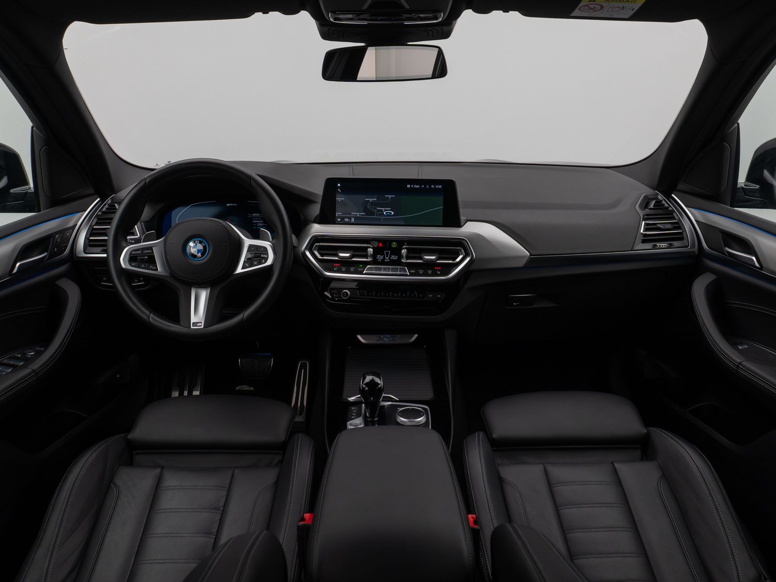 Fahrzeugabbildung BMW X3 xD30e M Sport 360° DAB HiFi AHK Leder 19Zoll