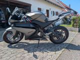 Yamaha YZF-R 125 (RE06) schwarz/rot, SHARK Komplettanla - YAMAHA SCHWARZ R YZF 125