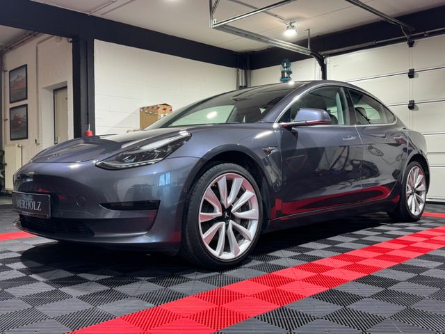 Tesla Model 3 Standard Range Plus RWD 19" Performance