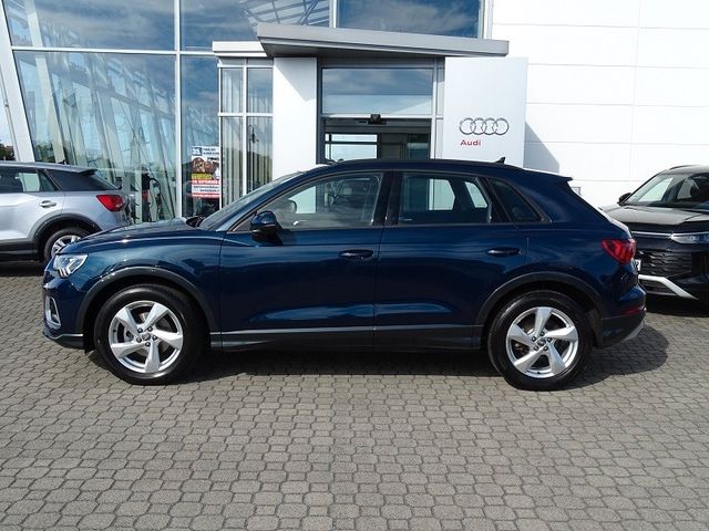 Q3 35 TFSI S-tronic advanced / AHZV
