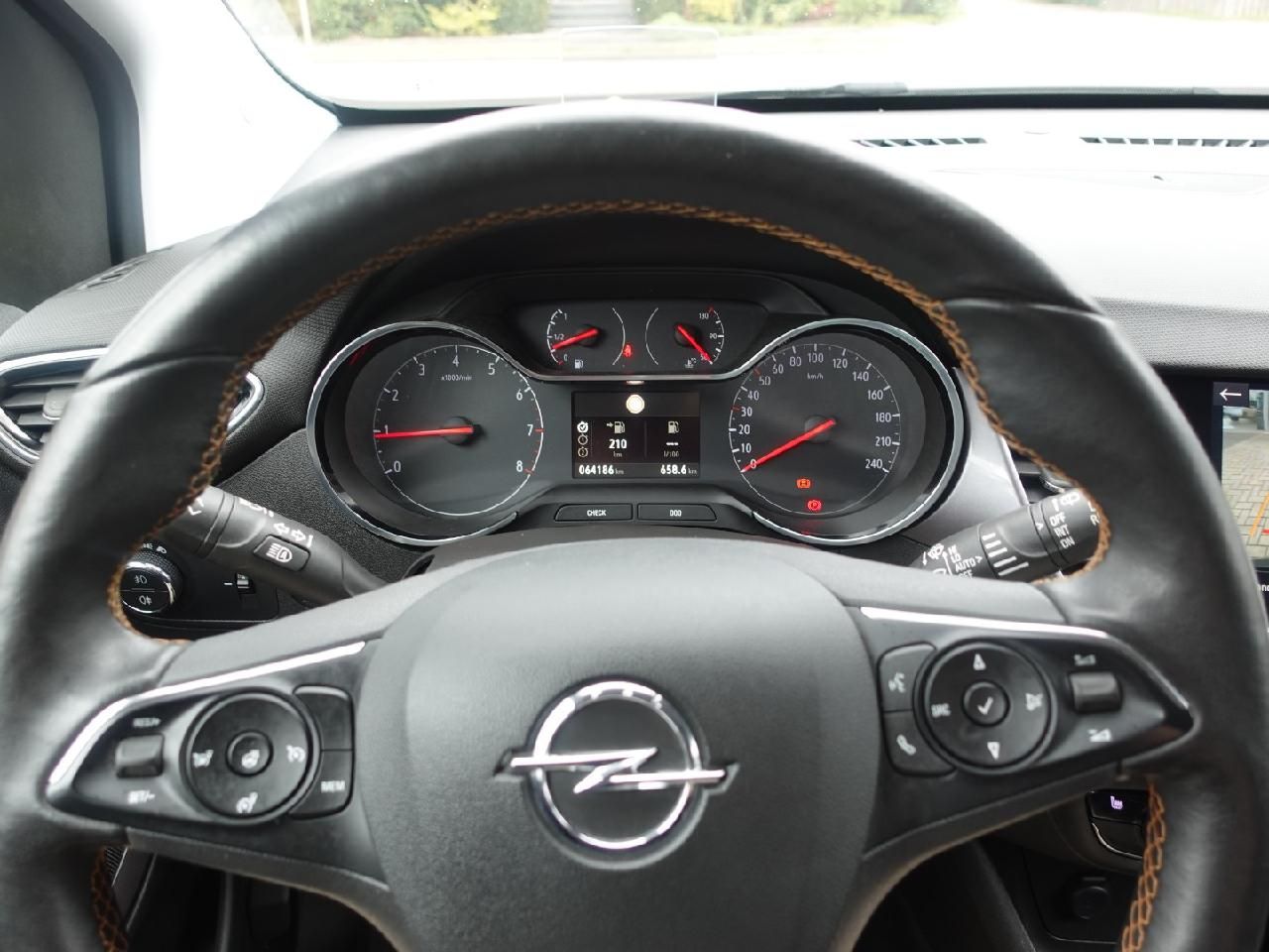 Fahrzeugabbildung Opel Crossland 1,2 Ultimate