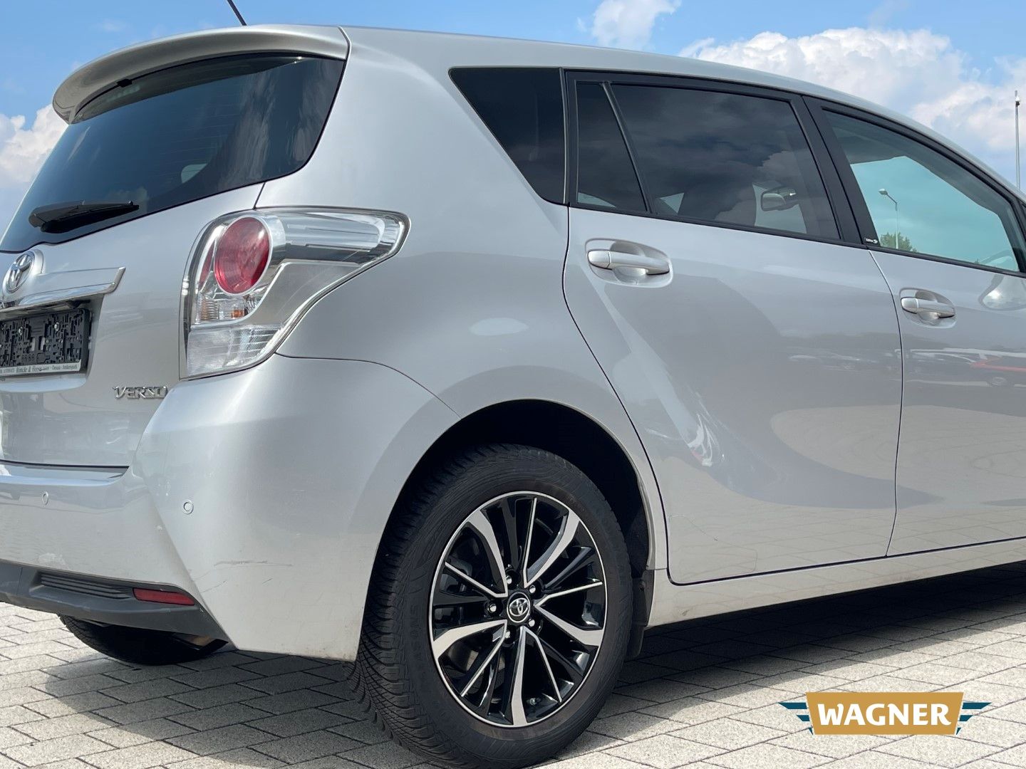 Fahrzeugabbildung Toyota Verso Edition-S+ 1.8 Klimaautomatik