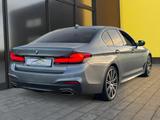 BMW 530d xDrive+M-SportPaket+LED+Head-Up+H&K+Schiebe - BMW 530: Allradantrieb