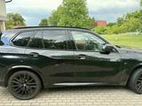 BMW X5 xDrive40d G05 M  AHK, Panoramadach - BMW X5 mit Diesel-Antrieb: 4.0