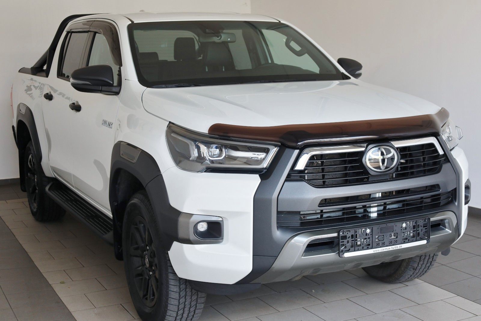 Fahrzeugabbildung Toyota Hilux 2.8 D-4D Invincible,ACC,Rollo,Rollbüg.,AHK