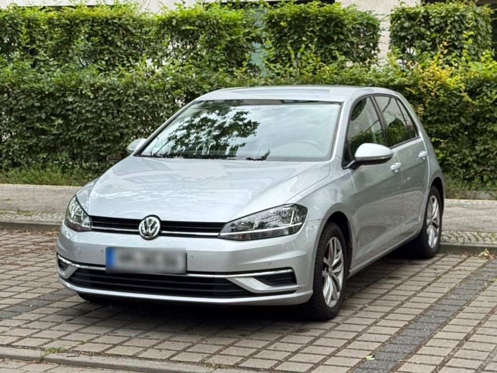 Image of Volkswagen Golf