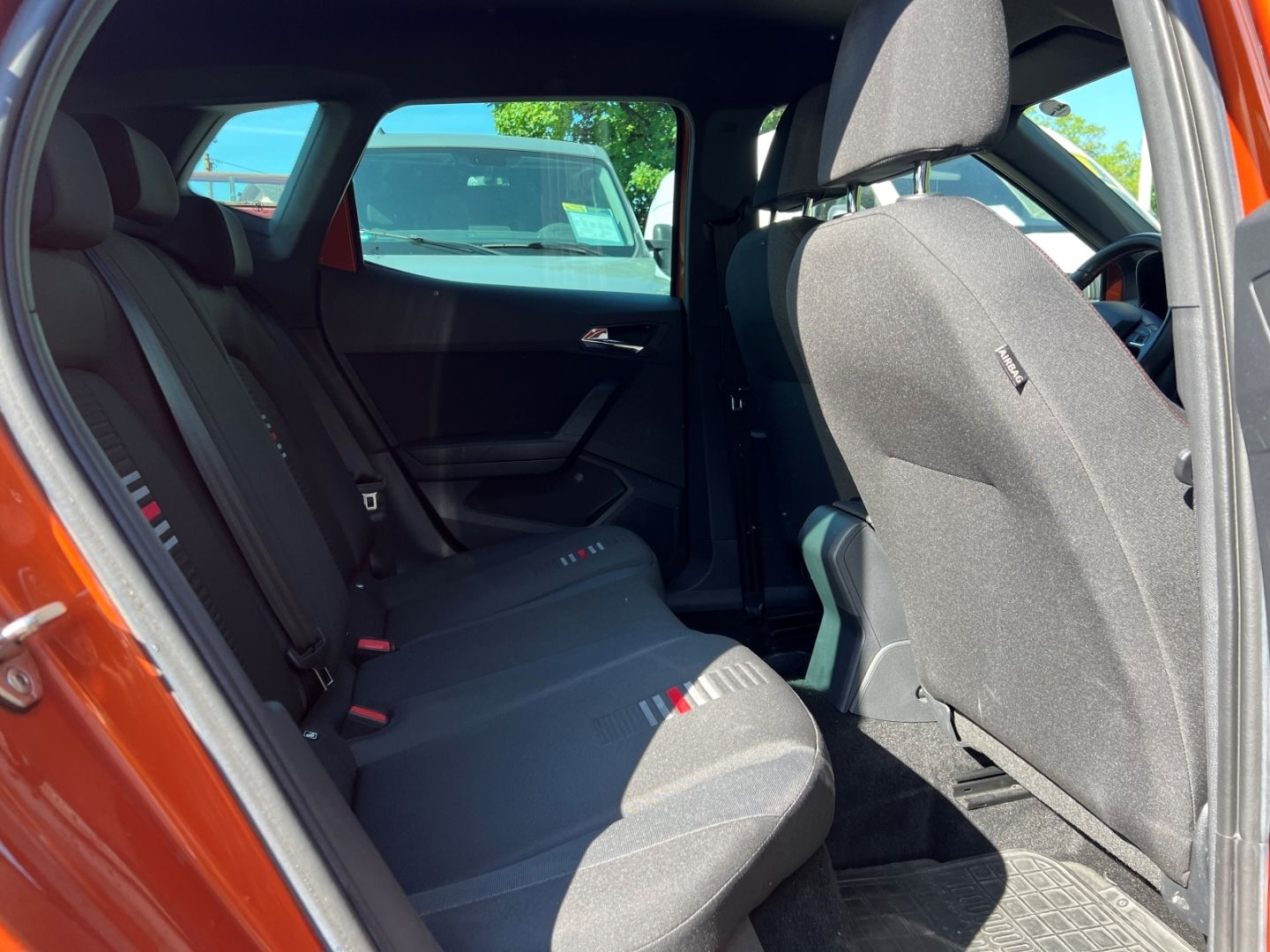 Fahrzeugabbildung SEAT Arona FR Navi Digitales Cockpit LED Sperrdiff. A