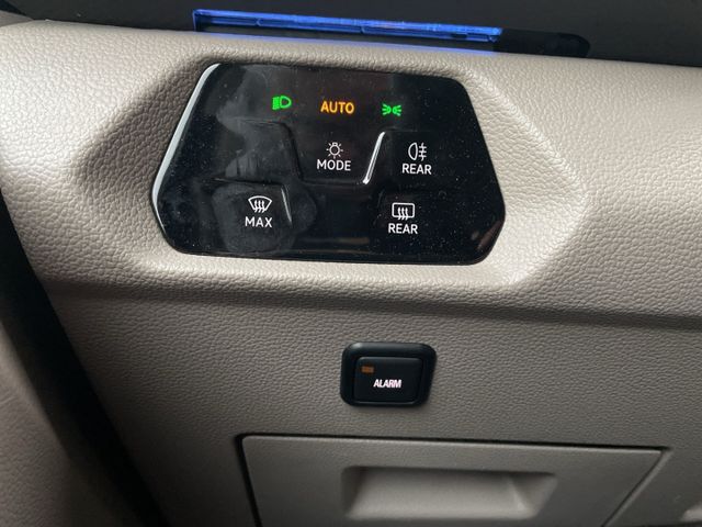 T7 Multivan Taxi 2.0 TDI DSG lang Kamera/ACC/Nav