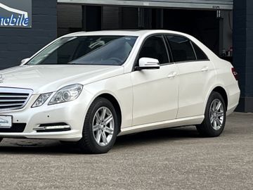 Mercedes E 200 - 3