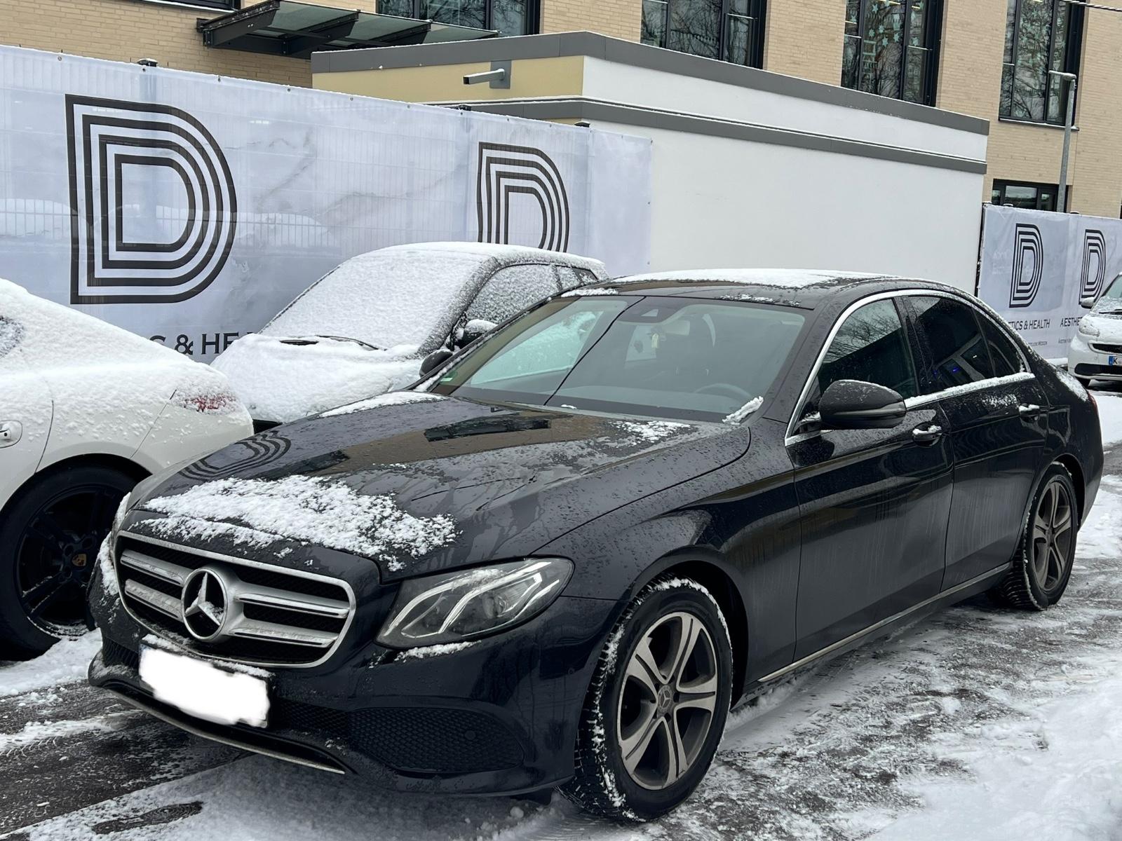 Mercedes-Benz E 220 d Autom*Navi*Kamera*