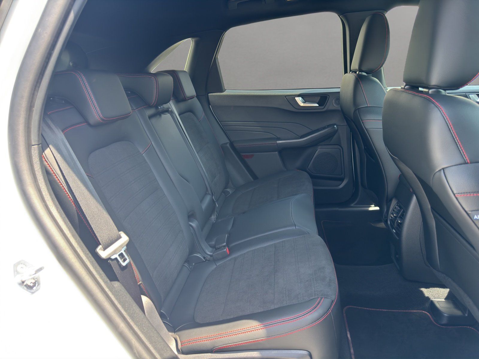 Fahrzeugabbildung Ford Kuga 2.5 PHEV ST-Line X Aut./ACC/KAMERA/LED/NAVI