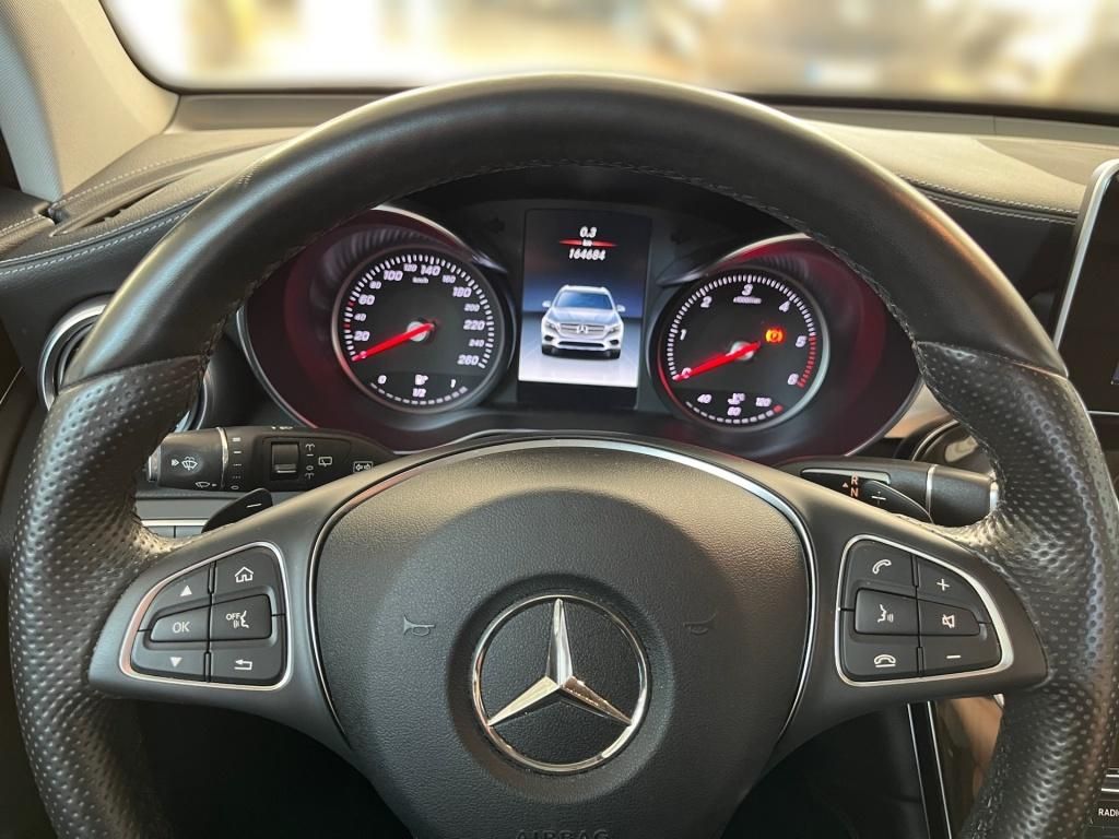 Fahrzeugabbildung Mercedes-Benz GLC 220 d 4M ACC Navi LED-ILS HUD KeyLess 360°