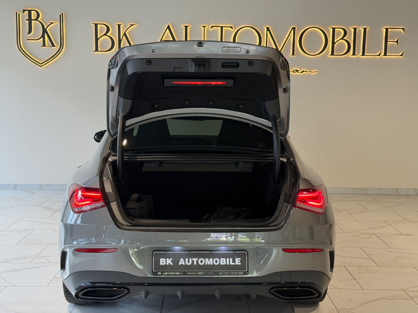 Mercedes-Benz CLA 250 AMG DISTRONIC Night CarPlay LED Ambiente foto 5