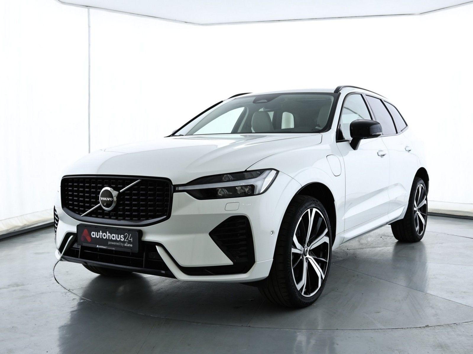 Volvo XC 60 AWD Ultimate Dark PHEV|LED|Navi|360° imagem 3
