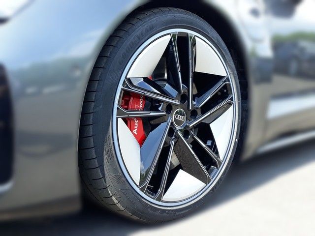 Fahrzeugabbildung Audi e-tron GT RS QU: +B&O+HUD+MATRIX+360°+ACC++