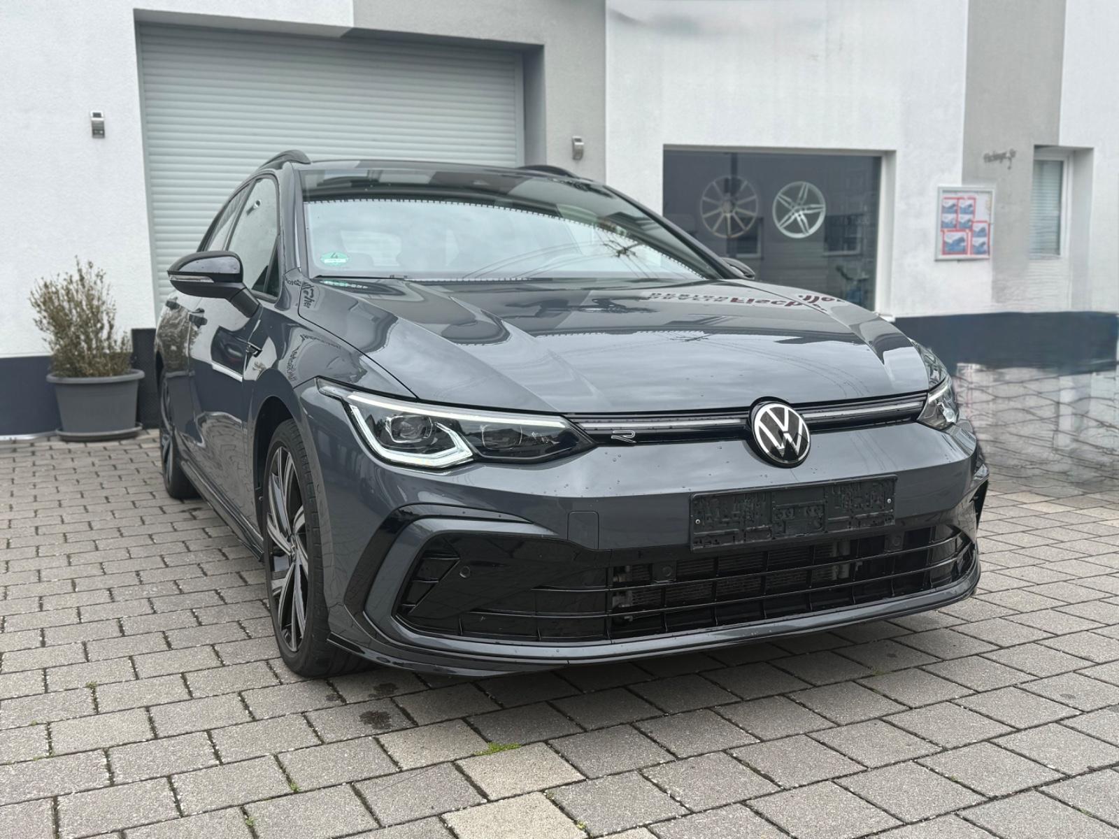 Volkswagen Golf VIII Variant R-Line, STHZ,CarPlay