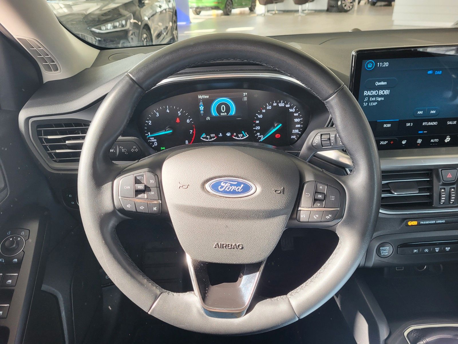 Fahrzeugabbildung Ford Focus Lim./WINTER-P/KEYFREE/NAVI/TEMPOMAT/LED