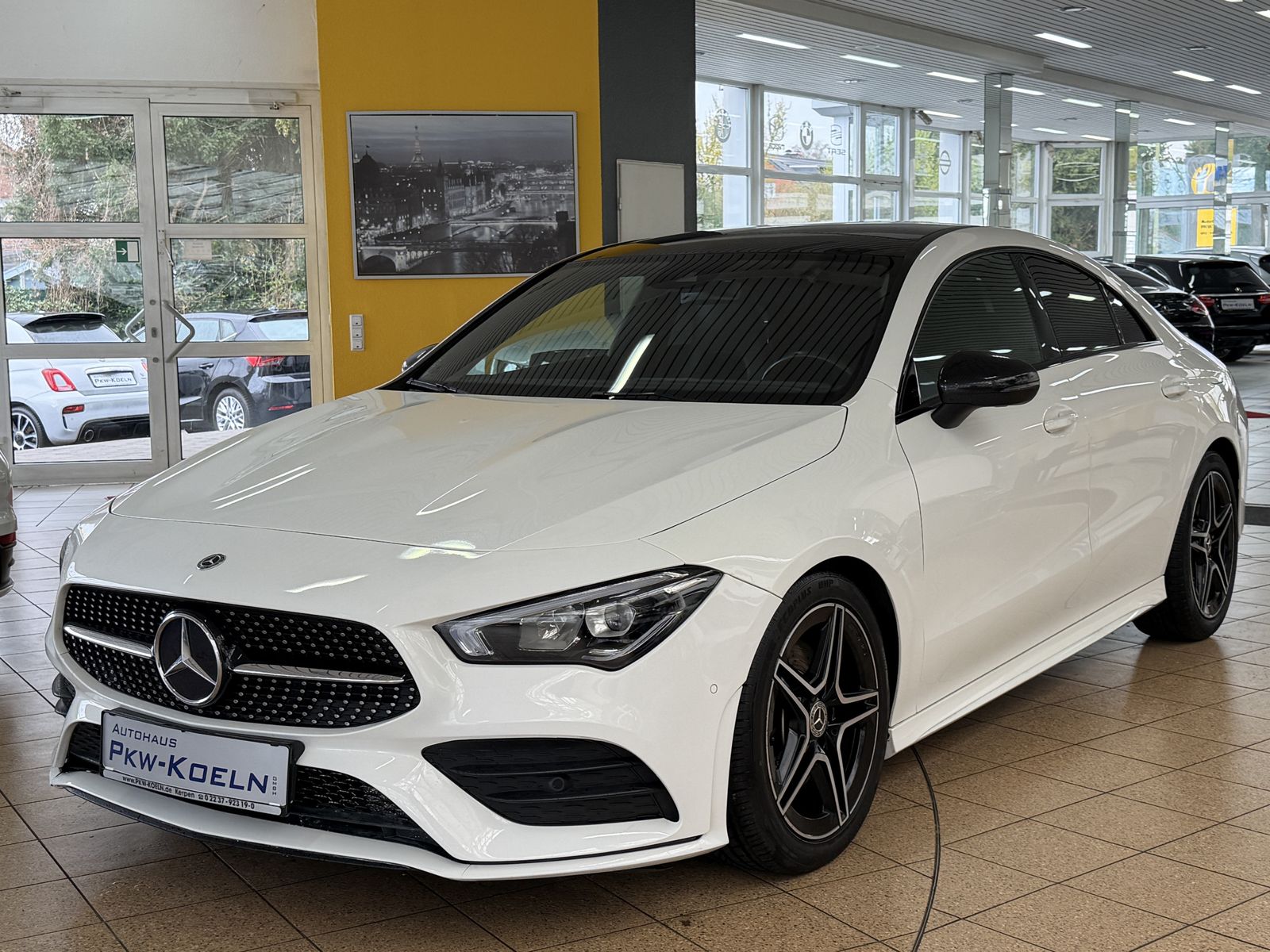 MERCEDES-BENZ CLA 200 AMG-LiNE*PANO*NiGHT*LED*KEYLESS*
