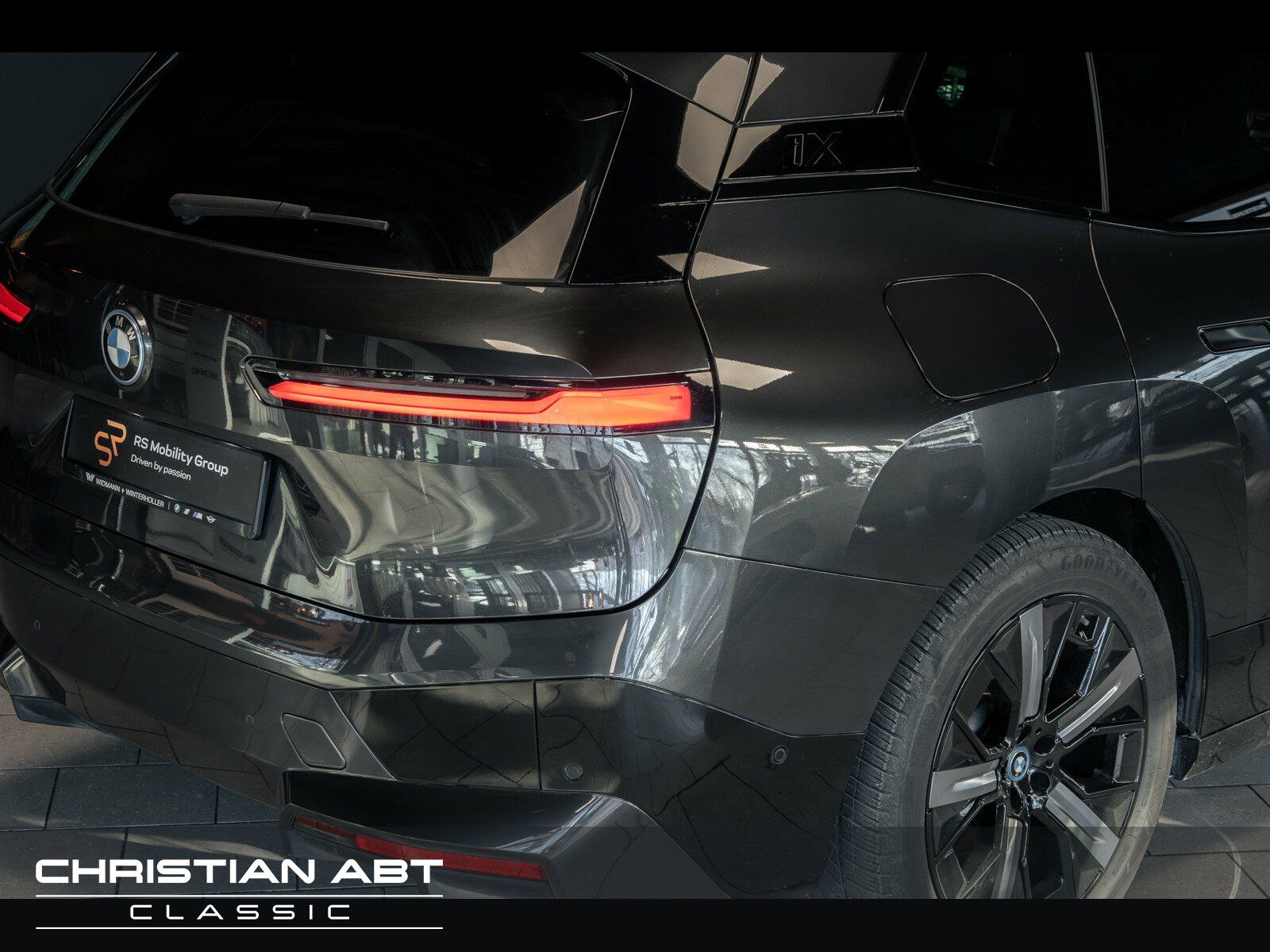 Fahrzeugabbildung BMW iX M60 Head-up * Surround-View * 22 Zoll